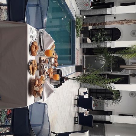 ริอ๊าด บรายา Hotel เฟส ภายนอก รูปภาพ