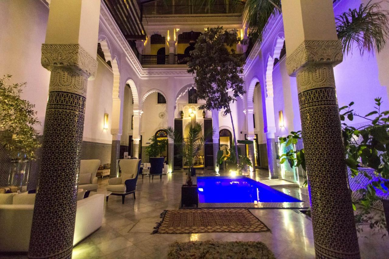 ริอ๊าด บรายา Hotel เฟส ภายนอก รูปภาพ
